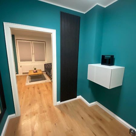 2 Zimmer Wohnung In Krefeld City/Apartment + Netflix+Prime エクステリア 写真